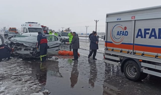 Otomobille tır çarpıştı: 1 ölü