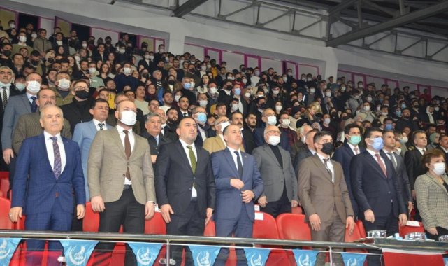 Özçelik İş Sendikası Genel Başkan Yardımcısı Akyel Türk Gençliği Şöleni'ne katıldı