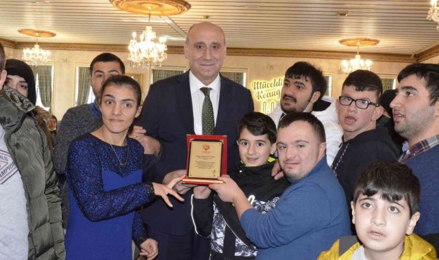 Özel çocuklar özel programda doyasıya eğlendi