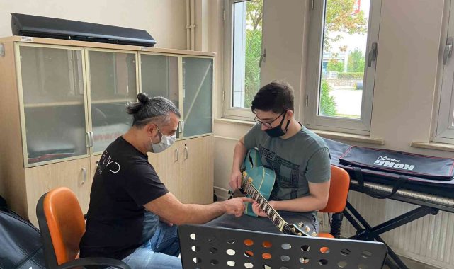 Pandemi sanat eğitimine engel olamadı