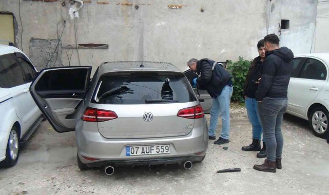 Park ettiği aracını beyzbol sopasıyla parçalanmış halde buldu