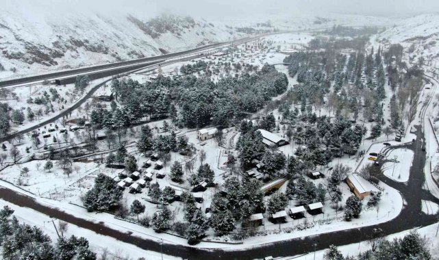 Paşabahçe&#039;de kış masallarını andıran görüntüler