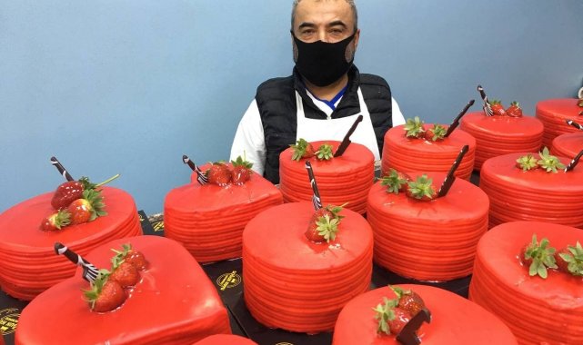 Pastanelerde yeni yıl yoğunluğu yaşanıyor