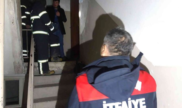 Patlayan fırınlı ocak yangına neden oldu