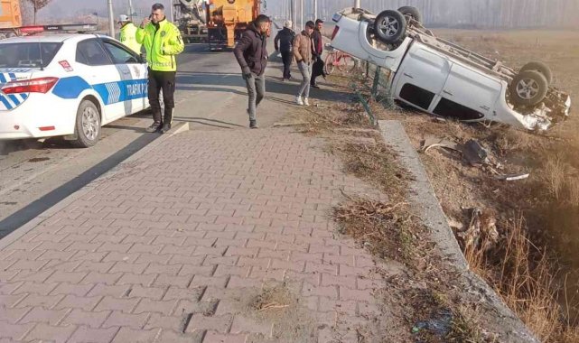 Patlayan su borusunun oluşturduğu buz, kazaya neden oldu