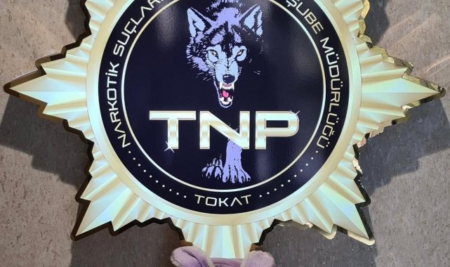 Pelüş çocuk çantasında uyuşturucu gizlediler: 9 tutuklama