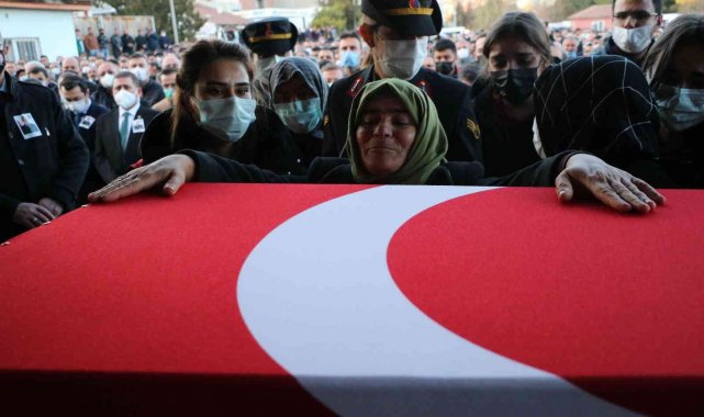 Pençe-Yıldırım Şehidi Çelik, Yozgat'ta son yolculuğuna uğurlandı
