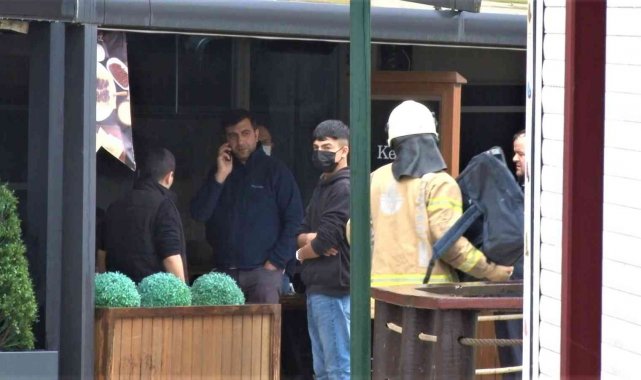 Pendik'te AVM'de yangın paniği