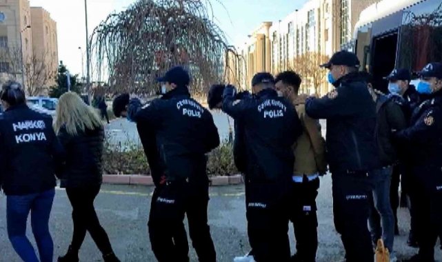 Pişmaniye kutusundan eroin çıktı