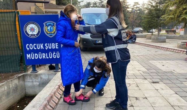 Polis, çocukları sevindirdi