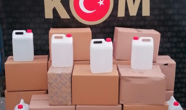 Polisin durdurduğu araçtan 520 kilogram etil alkol çıktı