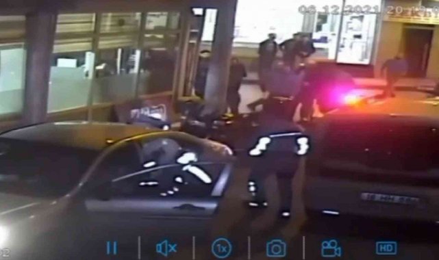 Polisten 15 kilometre boyunca kaçtılar, sahte kimlik ve uyuşturucu ile birlikte kıskıvrak yakalandılar