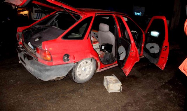 Polisten kaçan araç akü fışkırdı