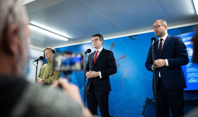 Polonya: "Afganistan'dan gelecek yüzbinlerce kişilik göçmen gruplarına karşı hazırız"