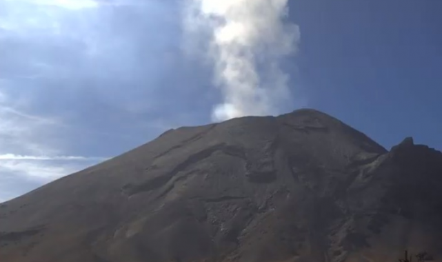 Popocatepetl Yanardağı'nda patlamalar devam ediyor
