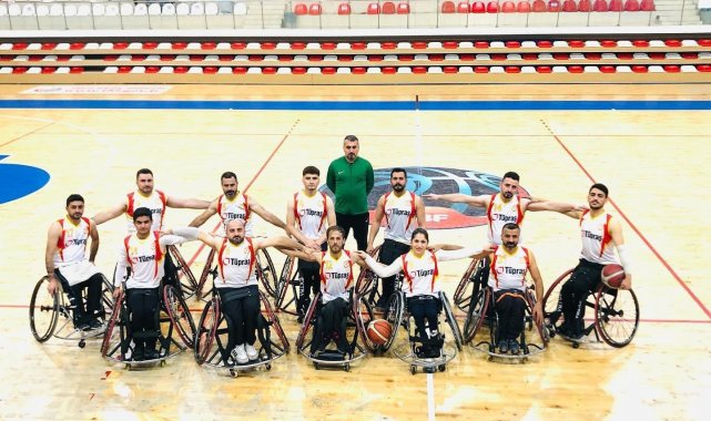 Pota altında tanışıp evlendiler, sahada birlikte ter döküyorlar