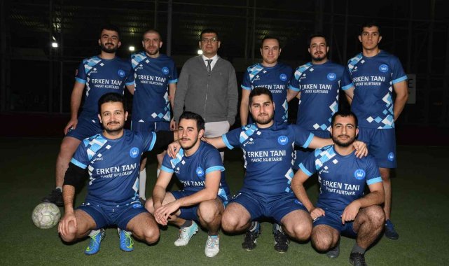 Prof. Dr. Çil: &quot;Düzenli egzersiz kanser riskini azaltıyor&quot;