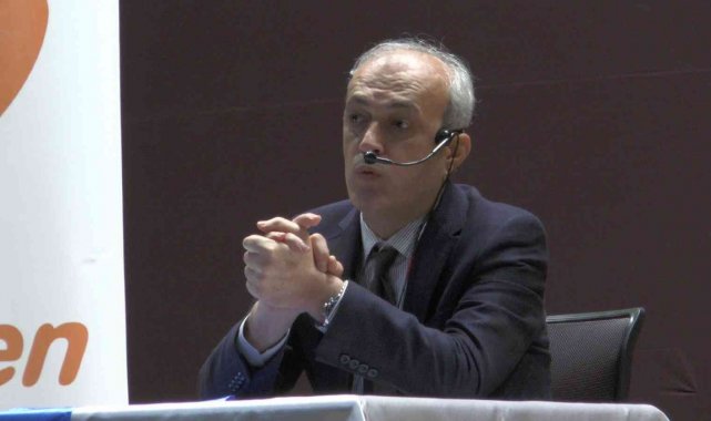 Prof. Dr. Karaboğa'dan öğrencilere nasihat: "En iyi olmak için çalışmak, kapalı gibi görünen kapıların hepsini açıyor"