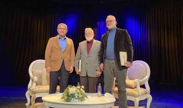 Prof. Dr. Kemal Sayar ve Prof. Dr. Sadettin Ökten Üsküdarlılara tecrübelerini aktardı