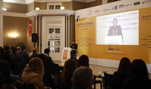 Prof. Dr. Öztürk: "Sinema, akademik fildişi kulesine sıkıştıramayacağımız entelektüel haz sağlar"