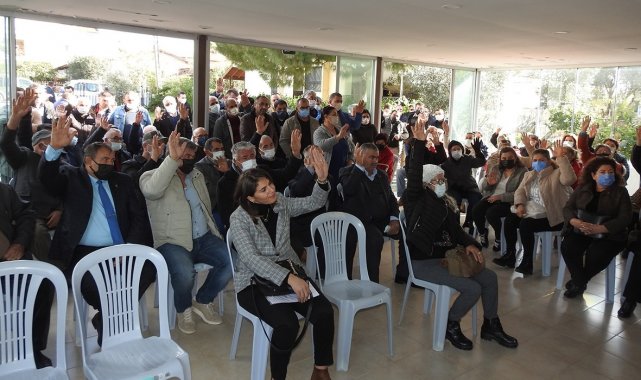 PSAKD Çeşme Şubesi'nde Sedat Mutlu güven tazeledi