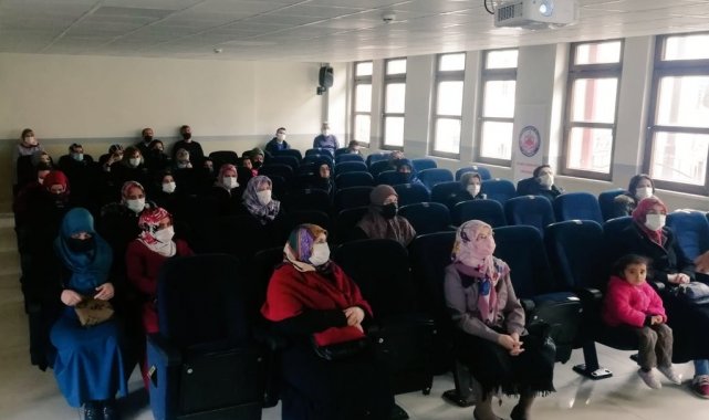 "En İyi Narkotik Polisi Anne" projesinde annelerin eğitimleri sürüyor