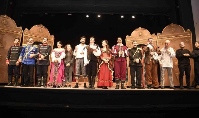 "İstibdat Kumpanyası"nın prömiyeri yapıldı