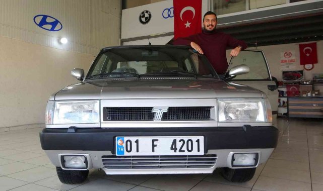 "Türkiye'de nadir araçlardan" dediği otomobilini 145 bin liradan satışa çıkardı