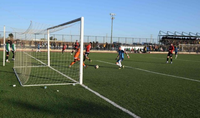 Rakibini 5 golle evine gönderdi