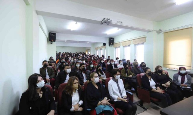 Rektör Aktekin: &quot;Bu şehre birer emanetisiniz&quot;