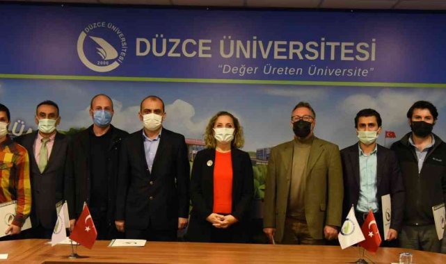 Rektör Çakar başarılı akademisyen ve öğrencileri tebrik etti