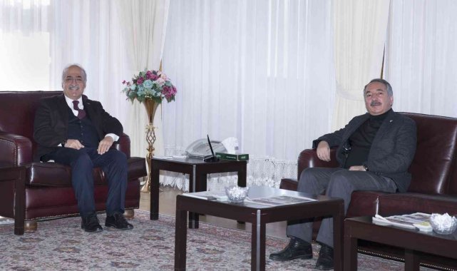 Rektör Çomaklı, mevkidaşı prof. Dr. Abdulhalik Karabulut&#039;u misafir etti