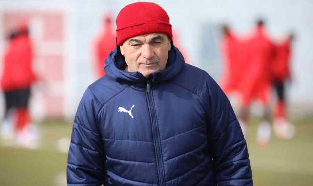 Rıza Çalımbay: "Rizespor maçını mutlaka kazanmalıyız"