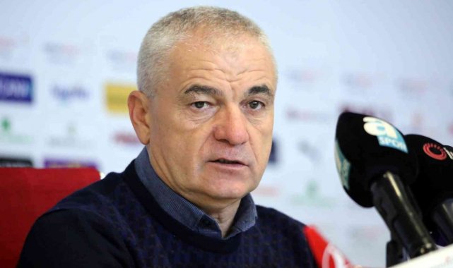 Rıza Çalımbay'dan Beşiktaş açıklaması: "Resmi bir görüşmem kesinlikle yok"