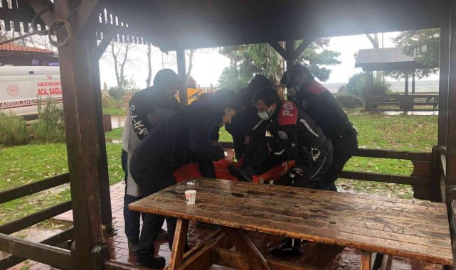 Rize'de Gürcistan uyruklu şahıs donmak üzereyken bulundu