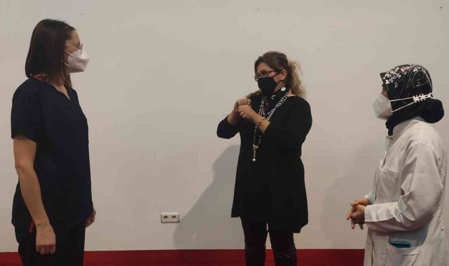 Sağlık çalışanları işaret dili öğreniyor