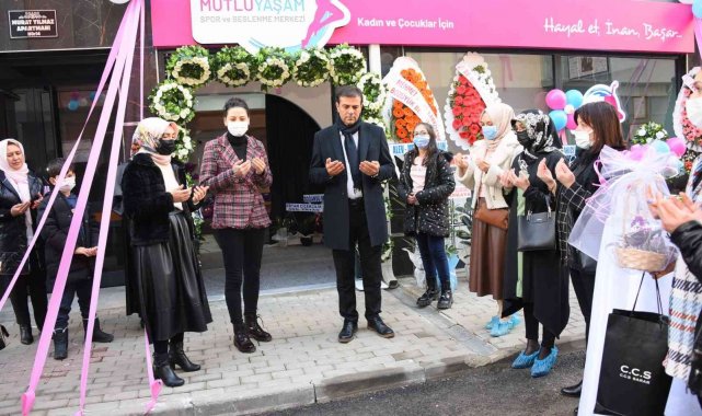 Şahinoğlu iş yeri açılışına katıldı