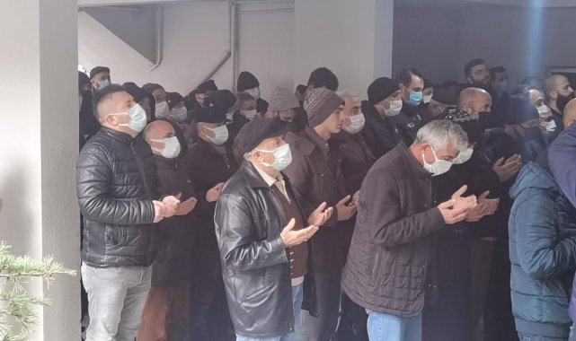 Sahte alkolden ölen adam son yolculuğuna uğurlandı