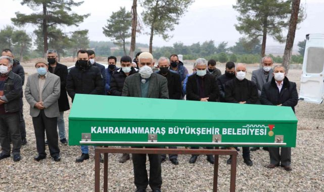 Sahte içkiden ölen yaşlı adam toprağa verildi