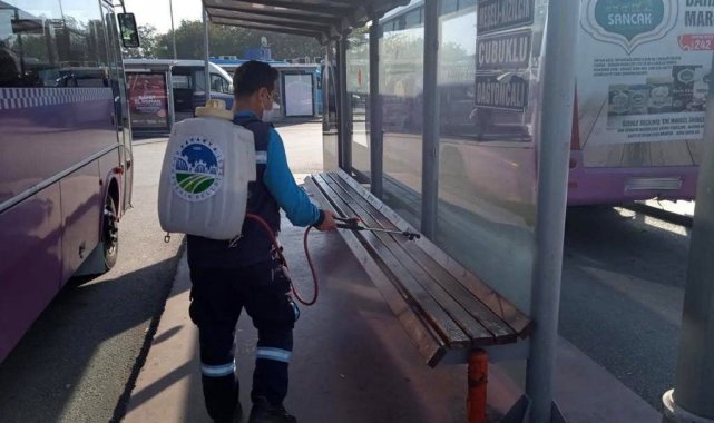 Sakarya'da kent genelinde dezenfekte çalışmalarını sürdürüyor