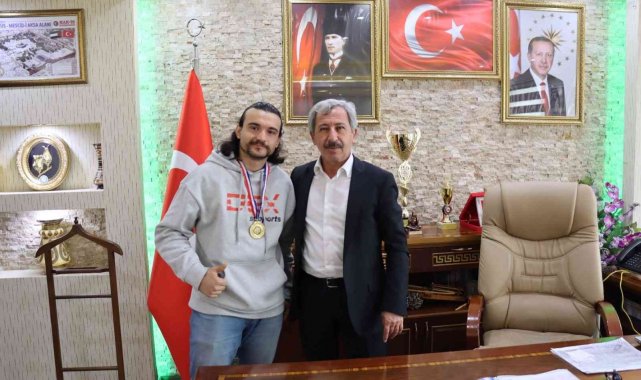 Şampiyon Erolcan yine altın madalyayla döndü