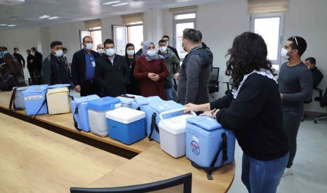 Şanlıurfa'da halk süpürme tekniğiyle aşılanıyor