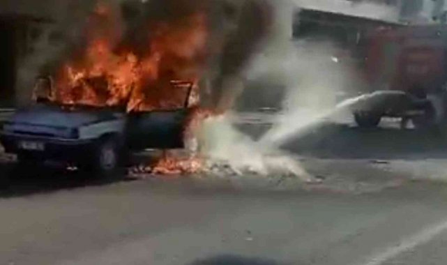 Şanlıurfa'da seyir halindeki otomobil alev topuna döndü