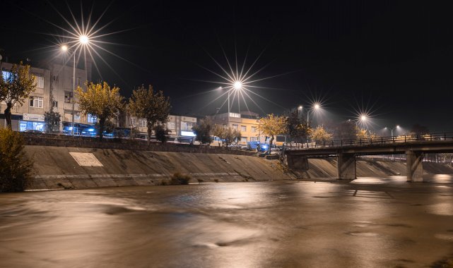 Sarıçam deresi ışıl ışıl oldu