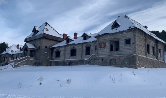 Sarıkamış&#039;ta Rus çarının av köşkü görenleri büyülüyor