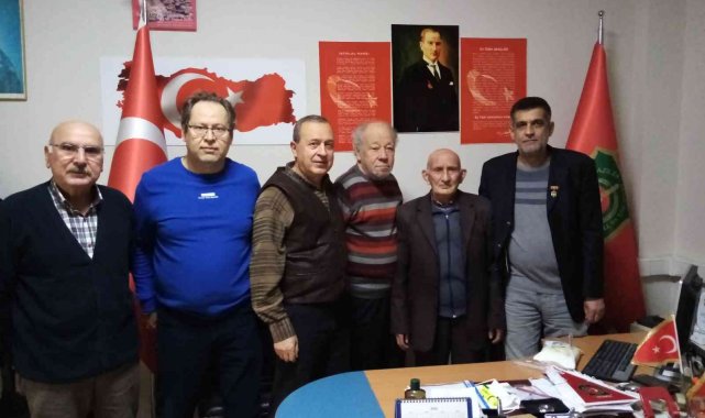 Şehit babasına sürpriz doğum günü partisi