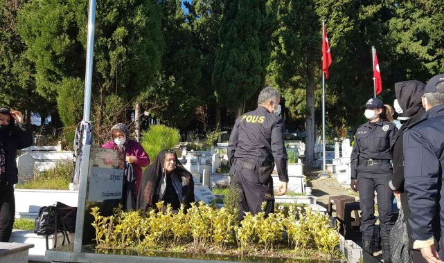 Şehit Emniyet Müdürü Vefa Karakurdu mezarı başında dualarla anıldı