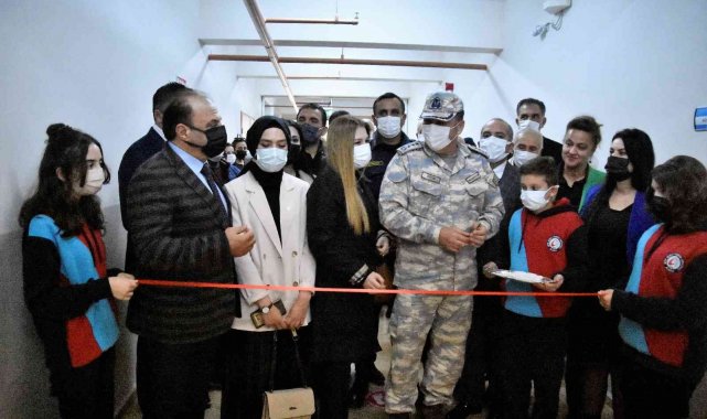 Şehit Murat Coşkun Ortaokulu kütüphanesine kavuştu