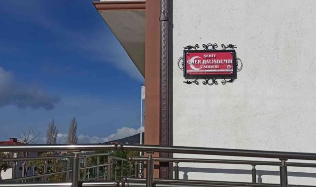 Şehitlerin isimleri sokaklarda yaşıyor