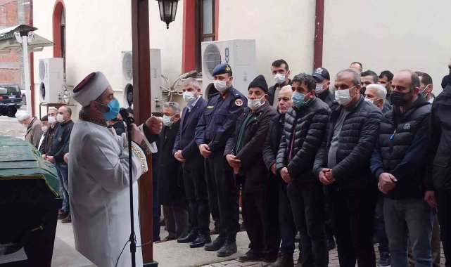 Sel felaketinde kaybolan ve cesedi sahile vuran vatandaş toprağa verildi